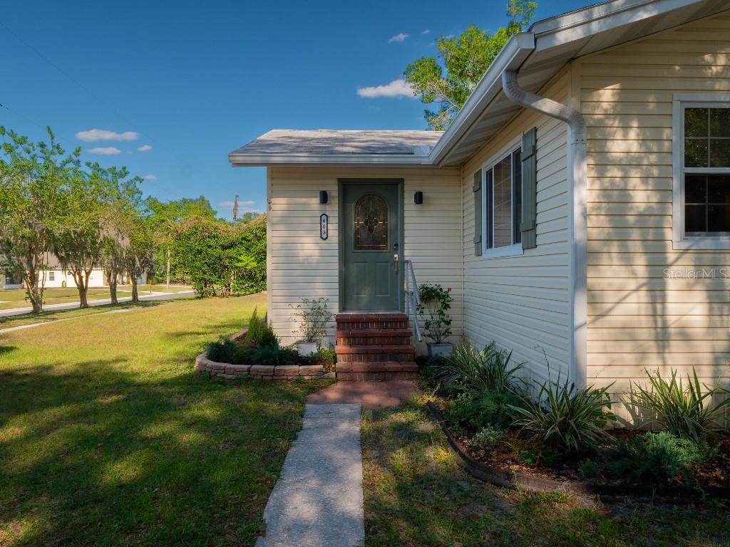 403 E CAROLINA AVE, PLANT CITY, FL, 33563