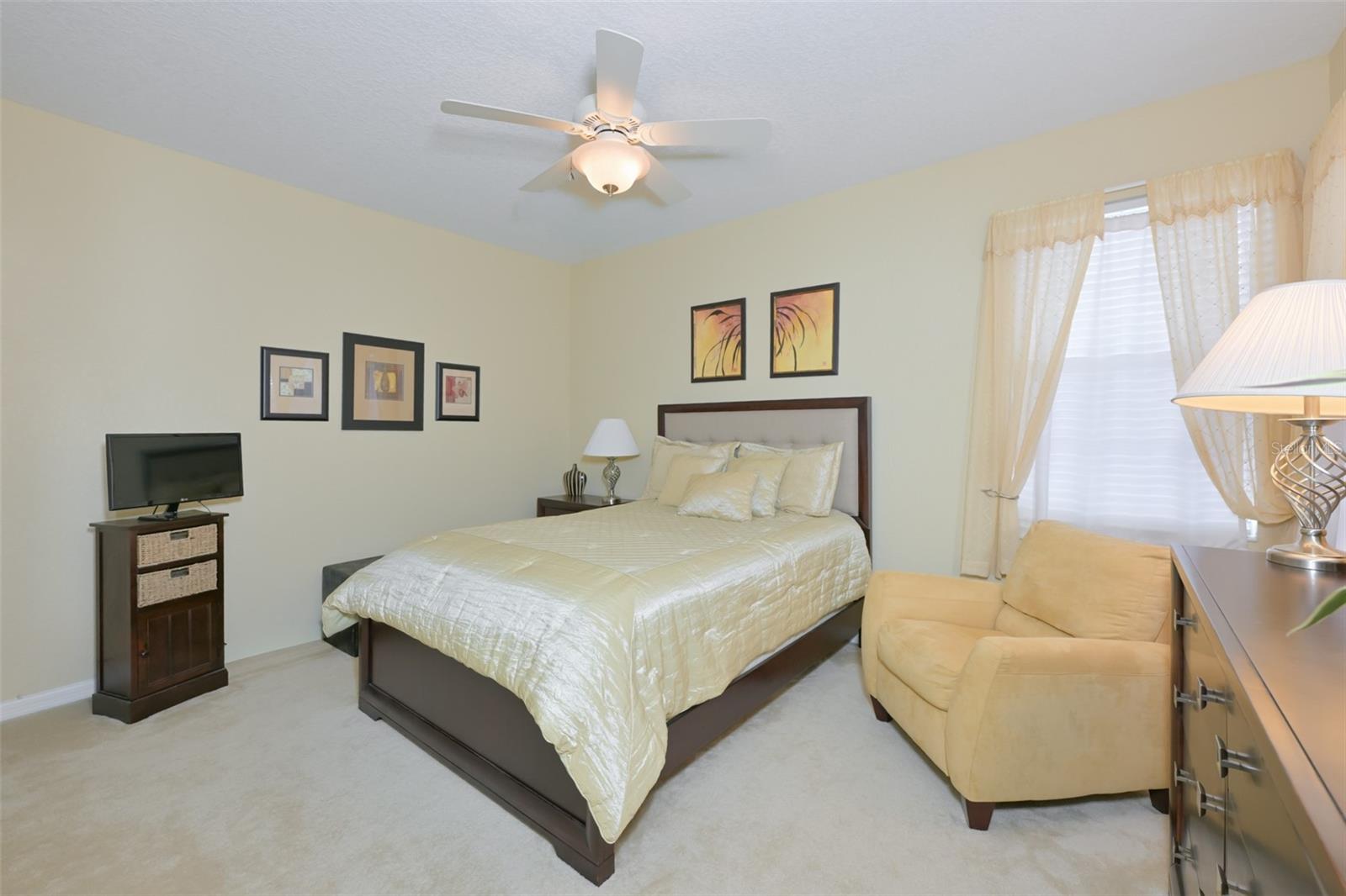 1330 EMERALD DUNES DR, SUN CITY CENTER, FL, 33573