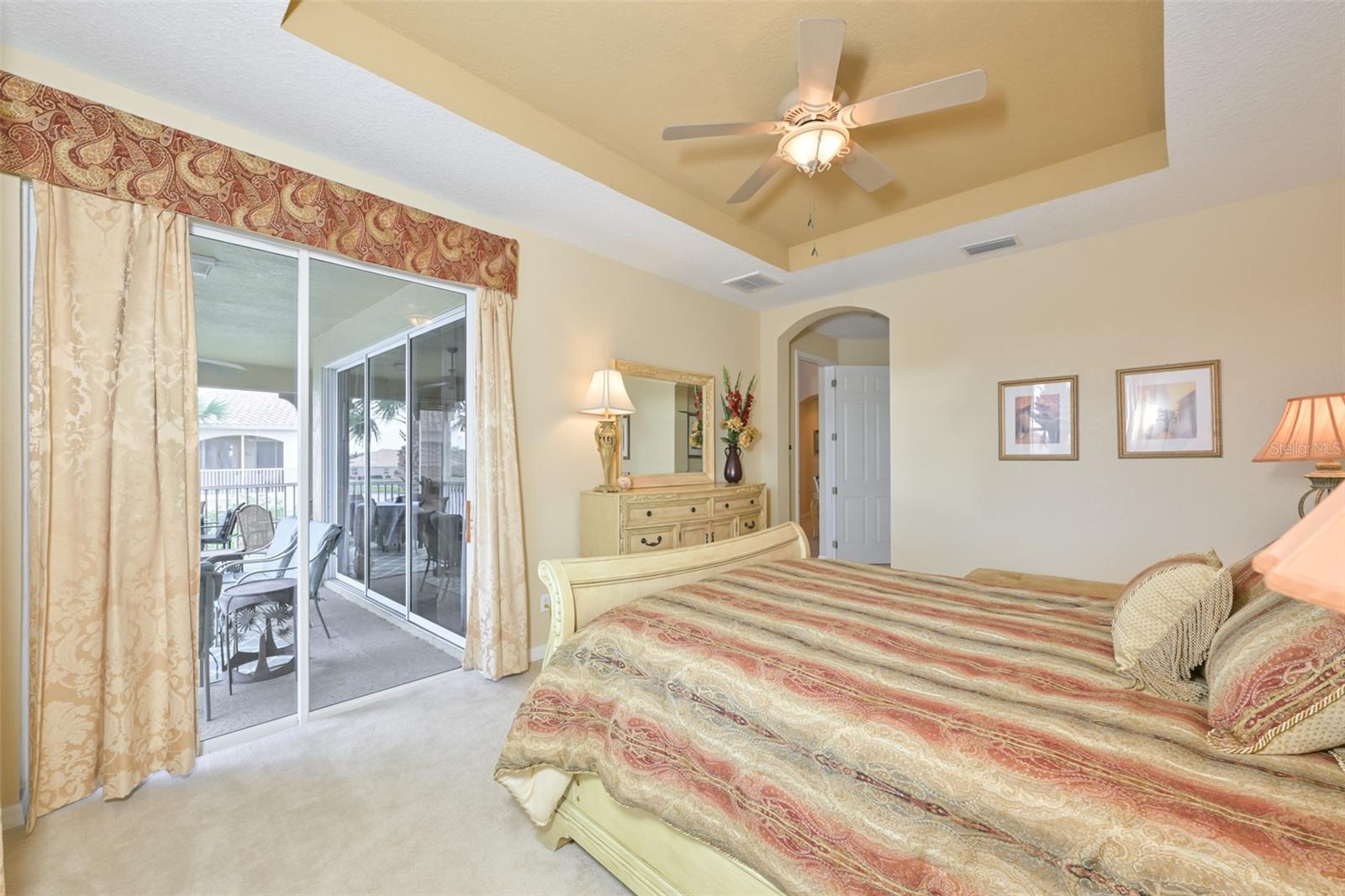 1330 EMERALD DUNES DR, SUN CITY CENTER, FL, 33573