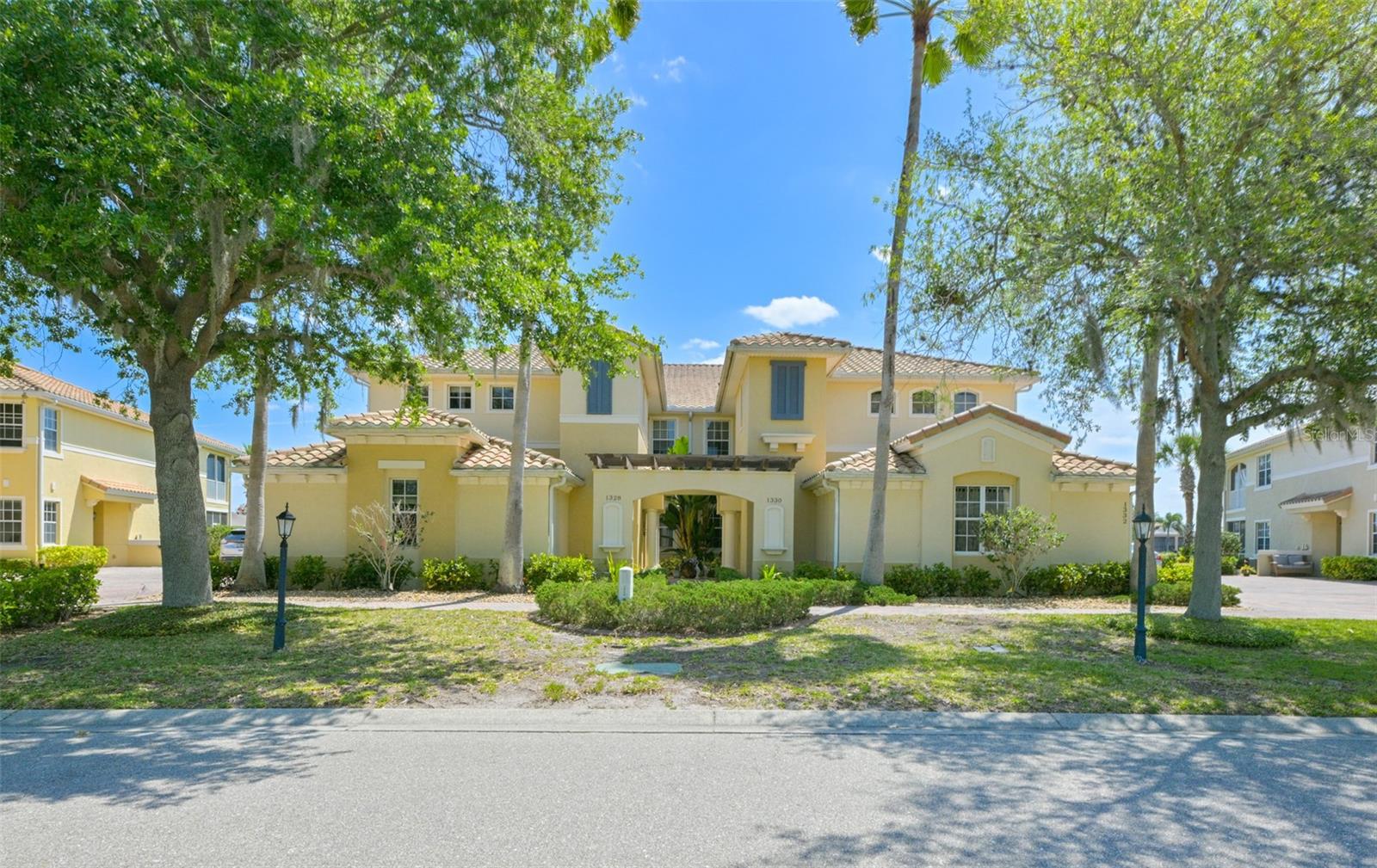 1330 EMERALD DUNES DR, SUN CITY CENTER, FL, 33573