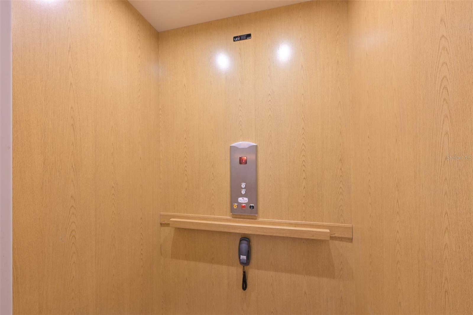 1330 EMERALD DUNES DR, SUN CITY CENTER, FL, 33573