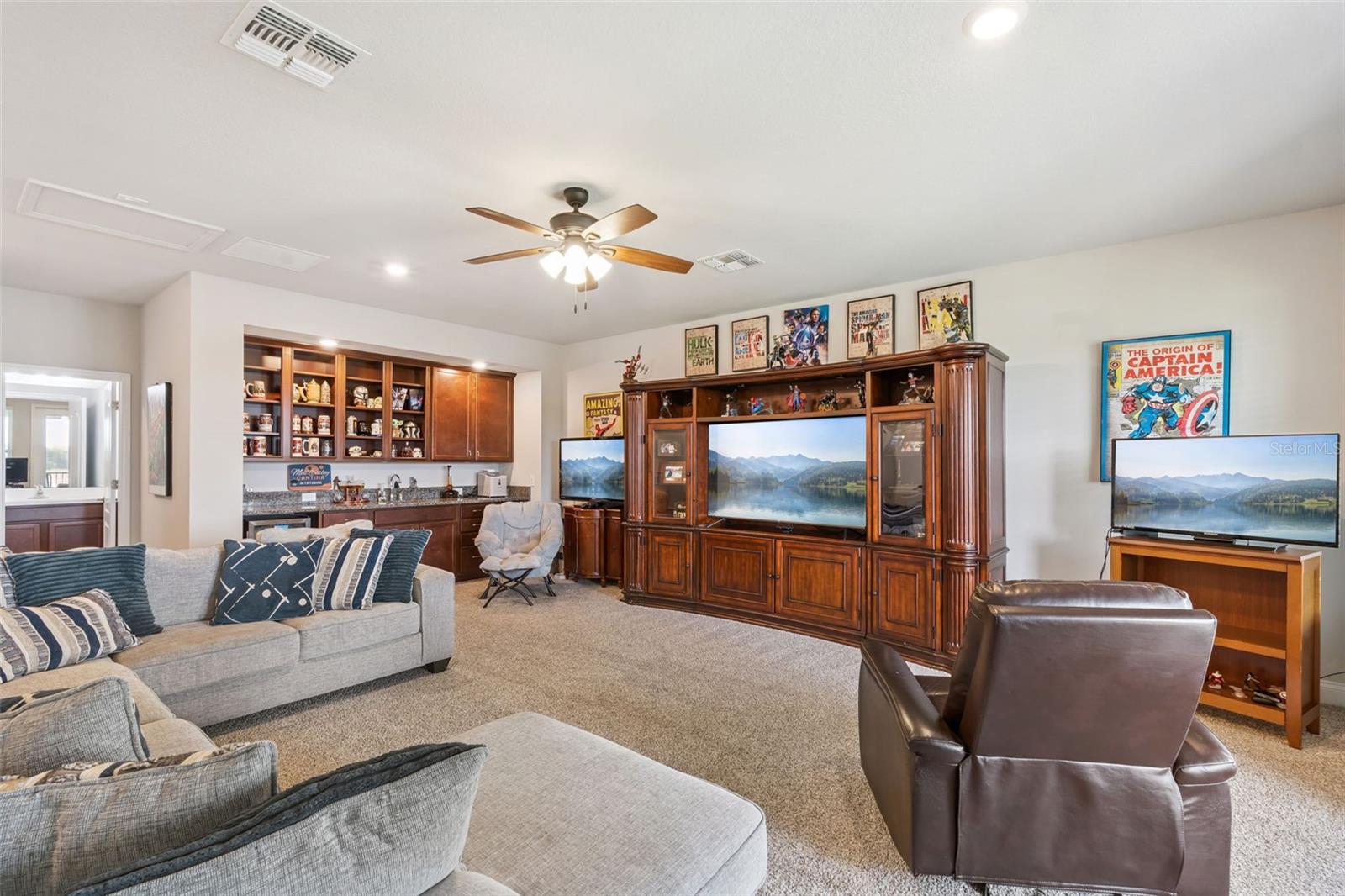17060 SECRET HOLLOW LOOP, CLERMONT, FL, 34711