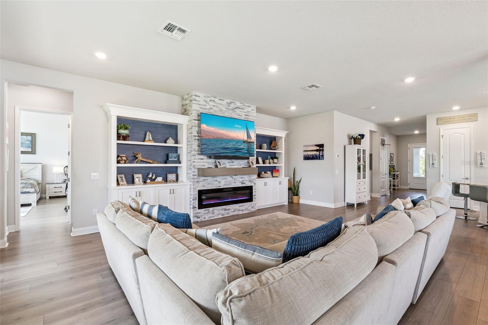 17060 SECRET HOLLOW LOOP, CLERMONT, FL, 34711