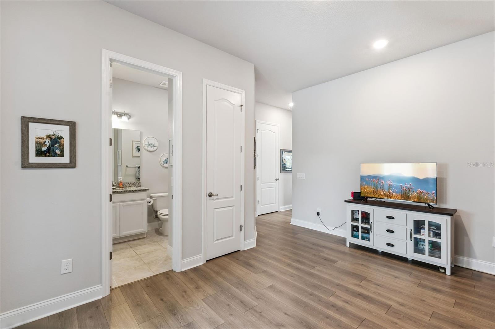 17060 SECRET HOLLOW LOOP, CLERMONT, FL, 34711
