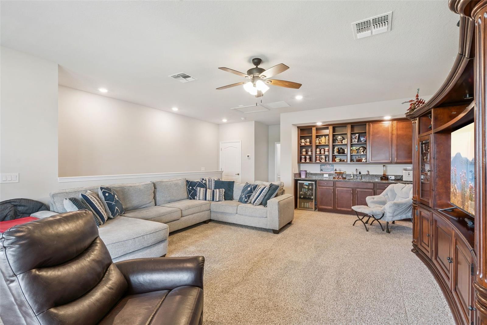 17060 SECRET HOLLOW LOOP, CLERMONT, FL, 34711