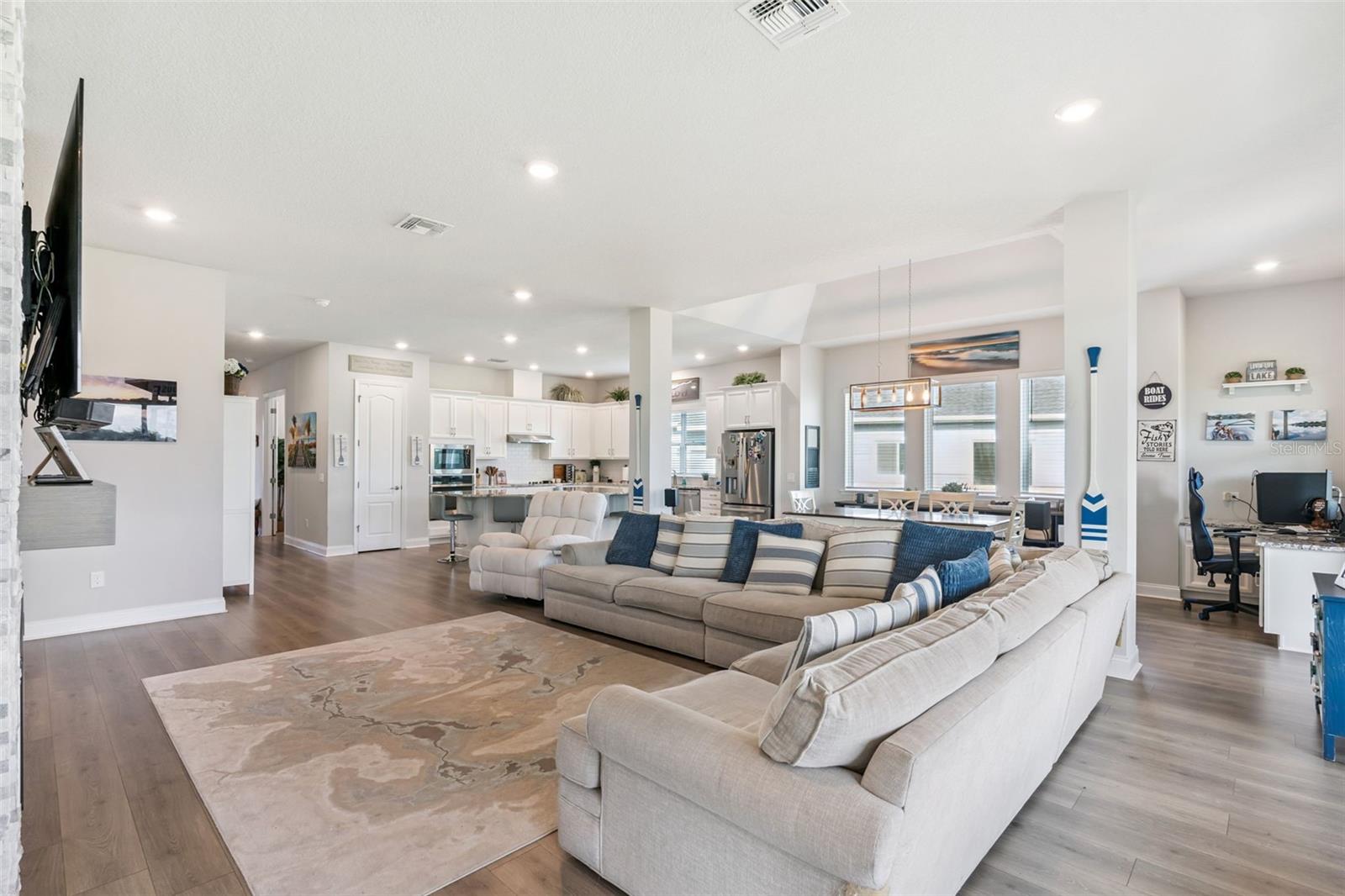 17060 SECRET HOLLOW LOOP, CLERMONT, FL, 34711