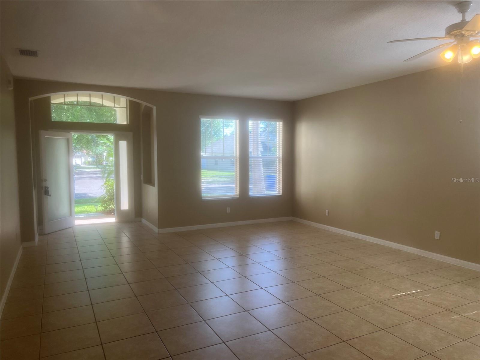 19036 FISHERMANS BEND DR, LUTZ, FL, 33558