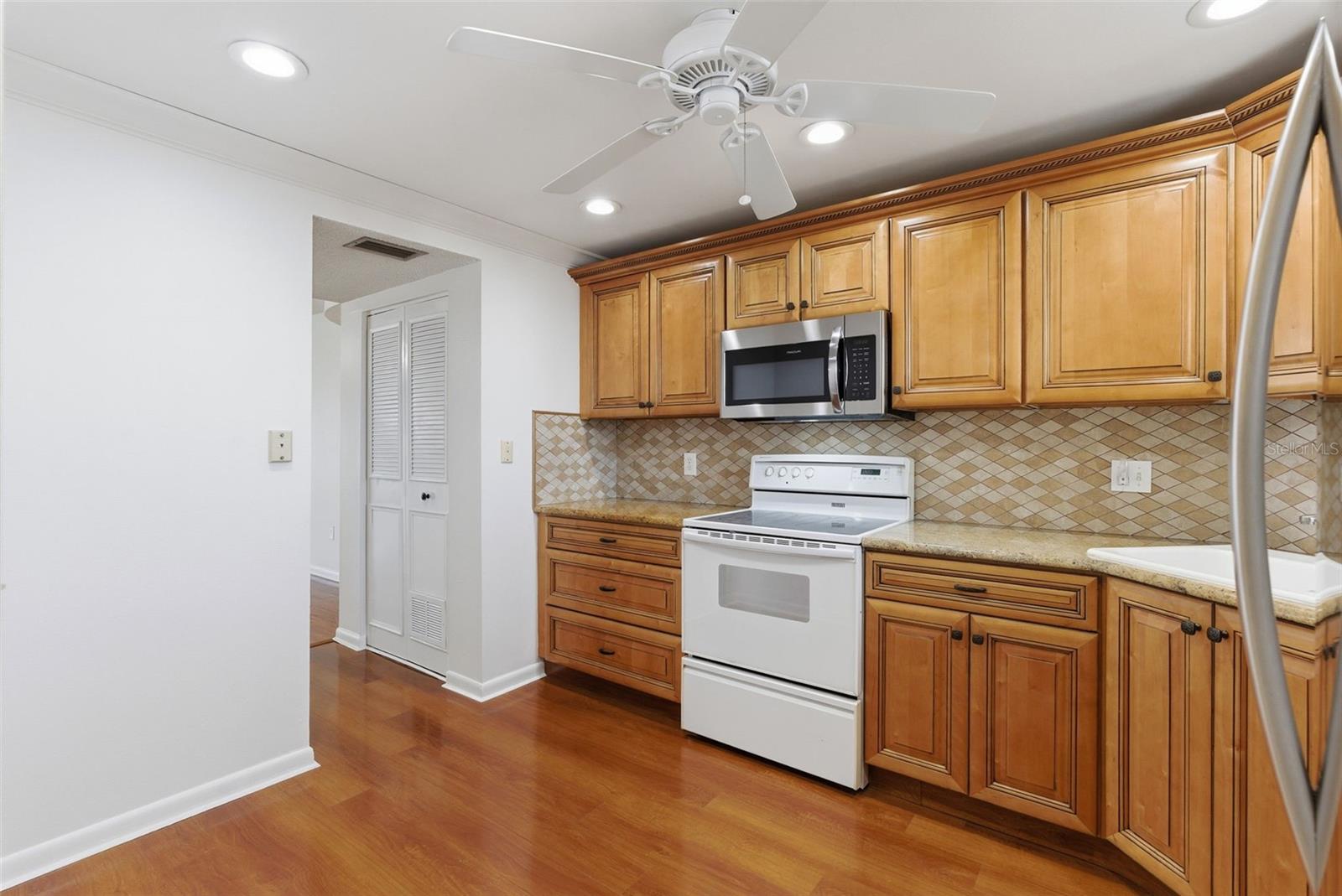 5980 SHORE BLVD S #901, GULFPORT, FL, 33707