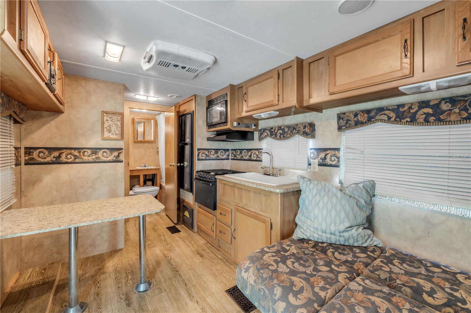 1051 JUNE TER, DAYTONA BEACH, FL, 32119