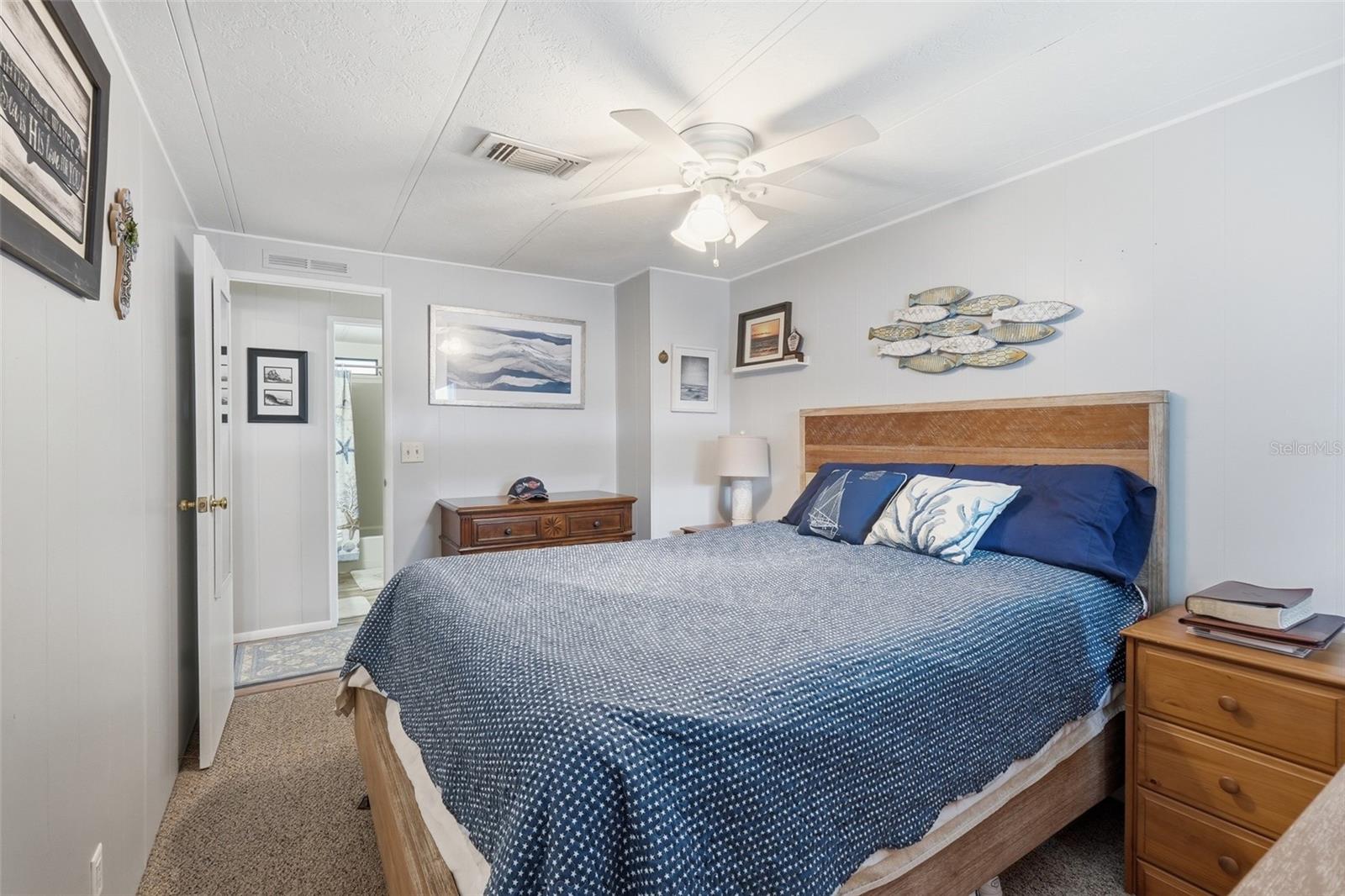 111 WINTERBERRY AVE, WILDWOOD, FL, 34785