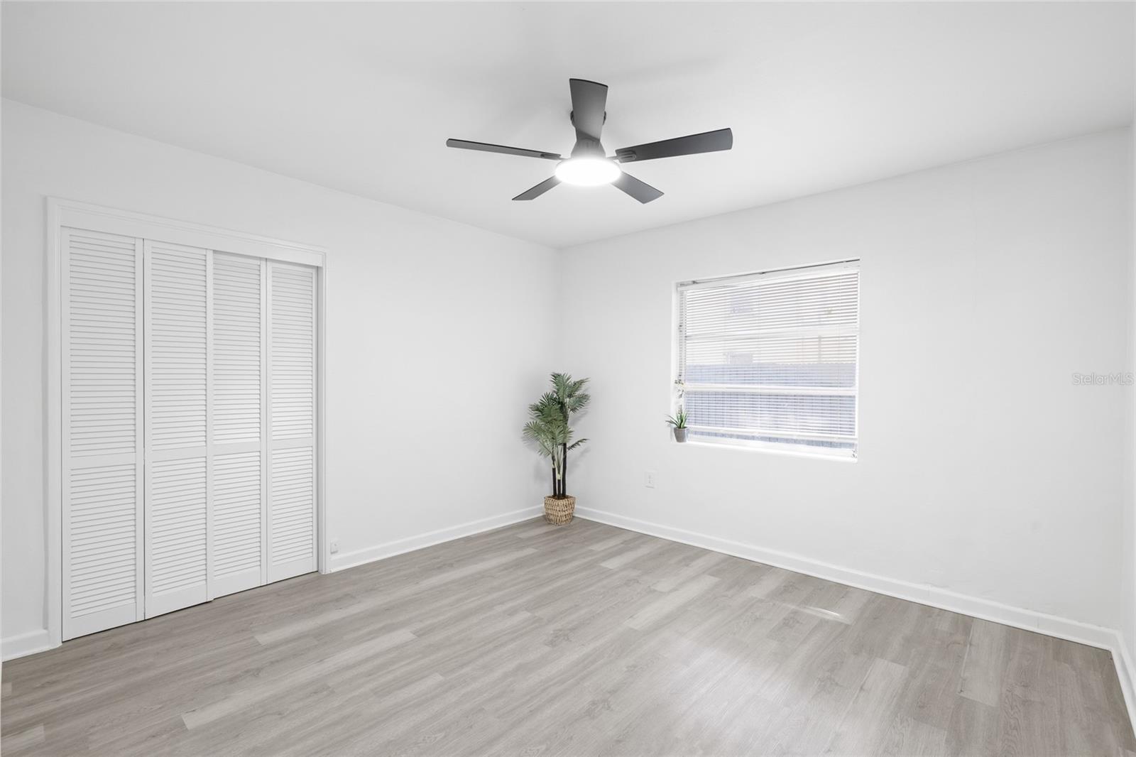 8510 N SEMINOLE AVE, TAMPA, FL, 33604