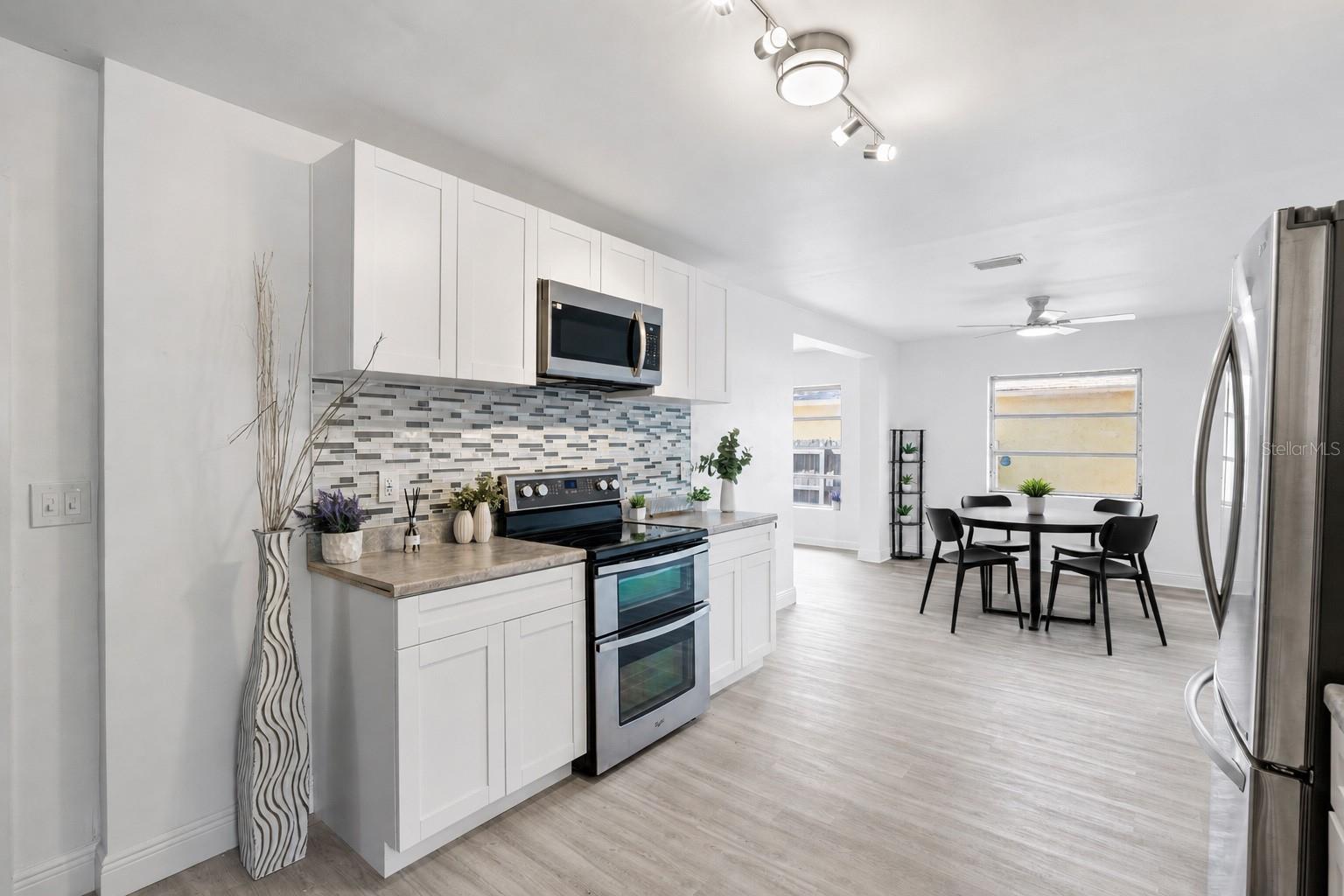 8510 N SEMINOLE AVE, TAMPA, FL, 33604