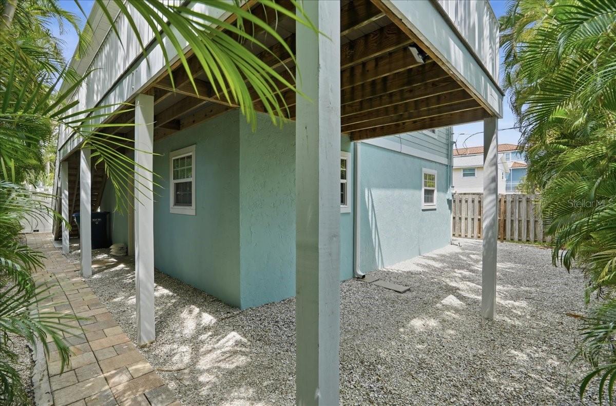 2811 GULF DR, HOLMES BEACH, FL, 34217