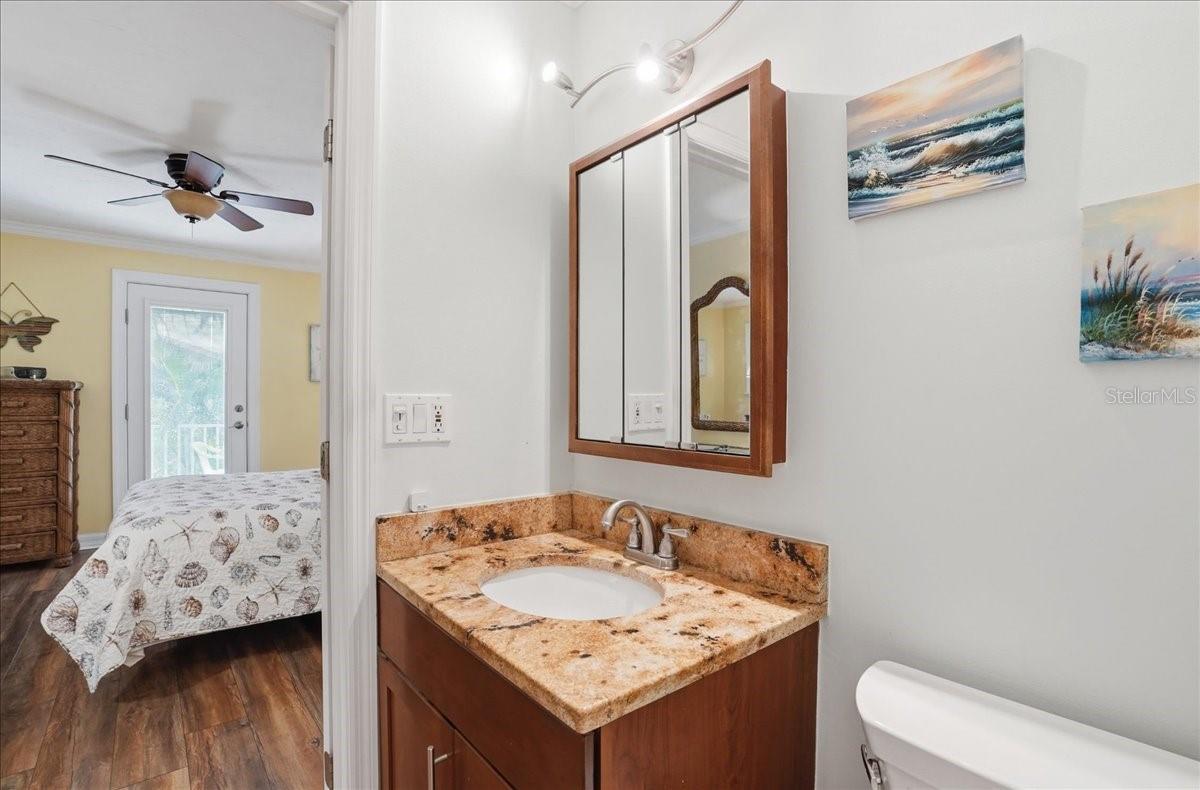 2811 GULF DR, HOLMES BEACH, FL, 34217