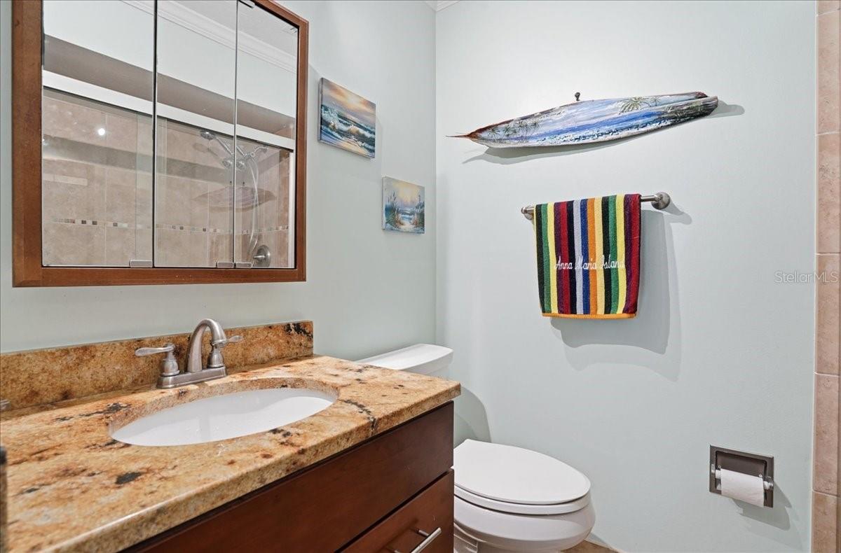 2811 GULF DR, HOLMES BEACH, FL, 34217