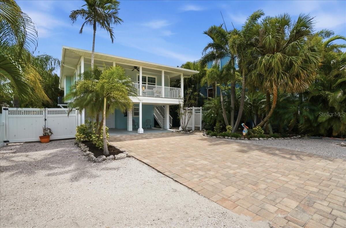 2811 GULF DR, HOLMES BEACH, FL, 34217