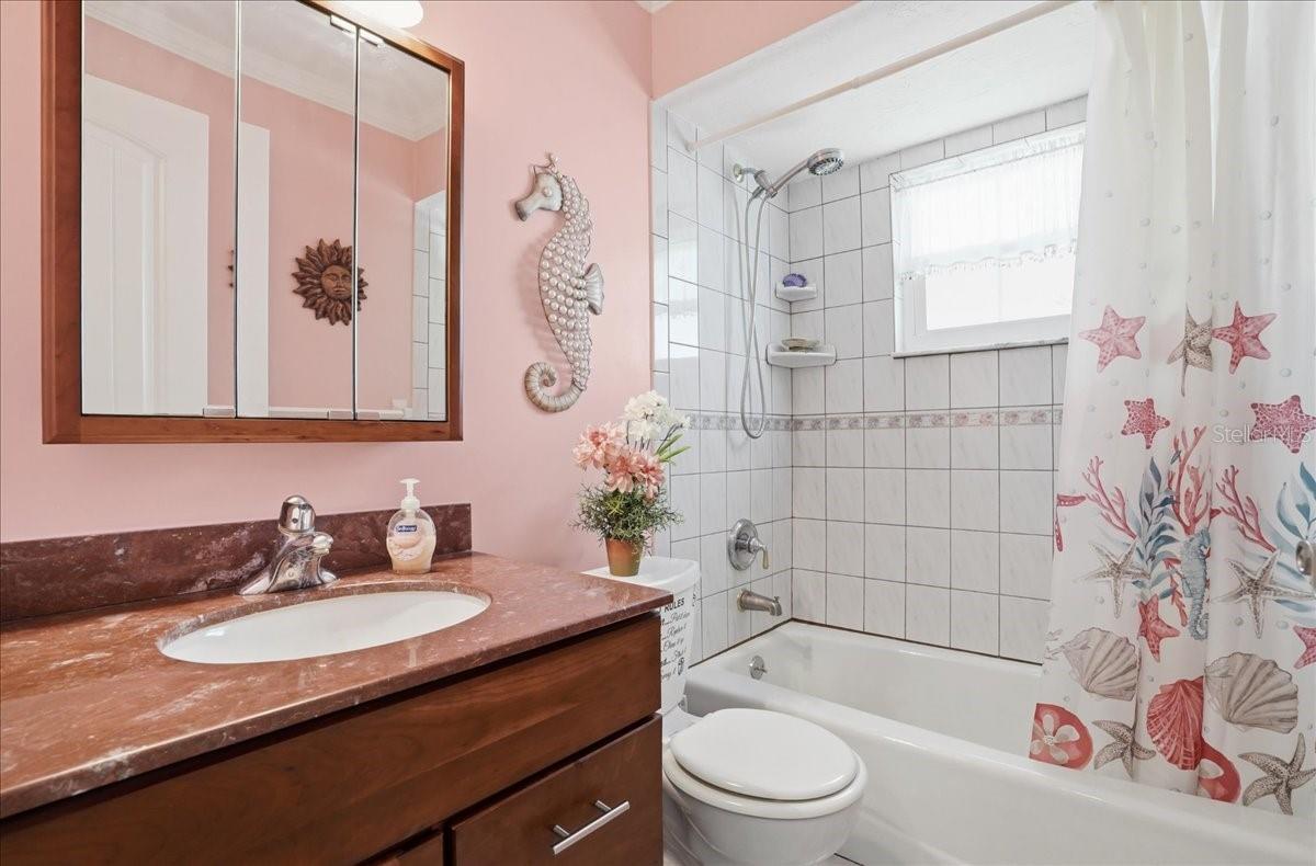 2811 GULF DR, HOLMES BEACH, FL, 34217