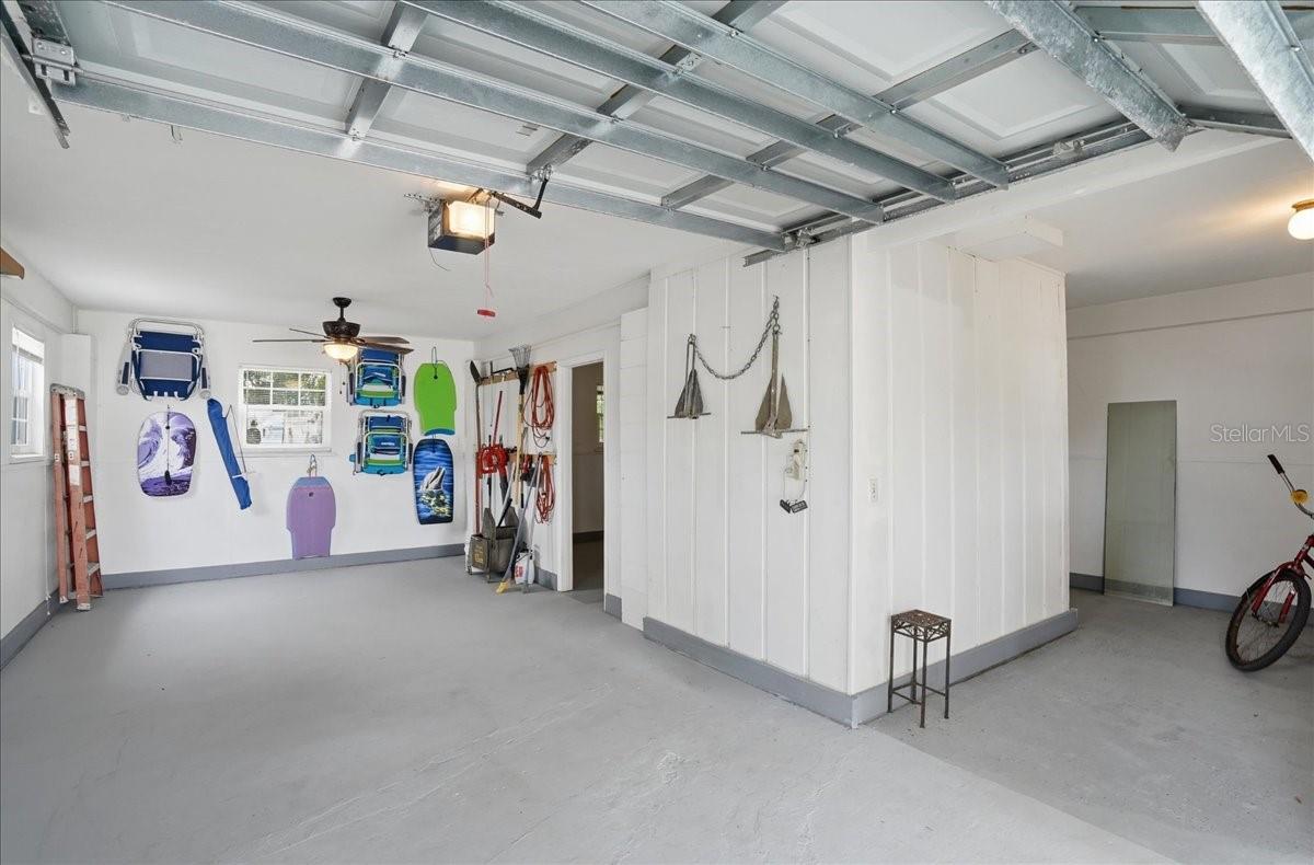 2811 GULF DR, HOLMES BEACH, FL, 34217