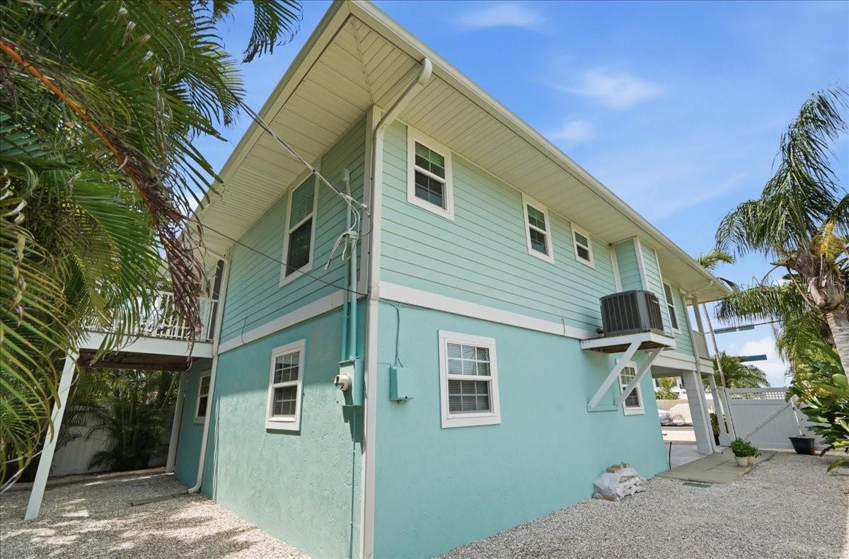 2811 GULF DR, HOLMES BEACH, FL, 34217