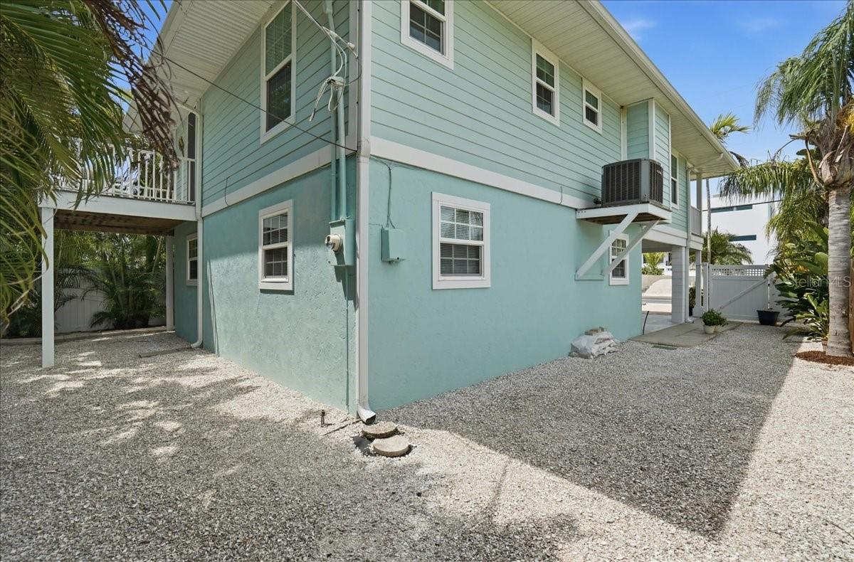 2811 GULF DR, HOLMES BEACH, FL, 34217