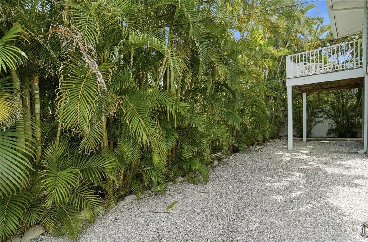 2811 GULF DR, HOLMES BEACH, FL, 34217