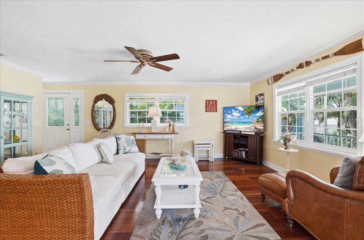 2811 GULF DR, HOLMES BEACH, FL, 34217