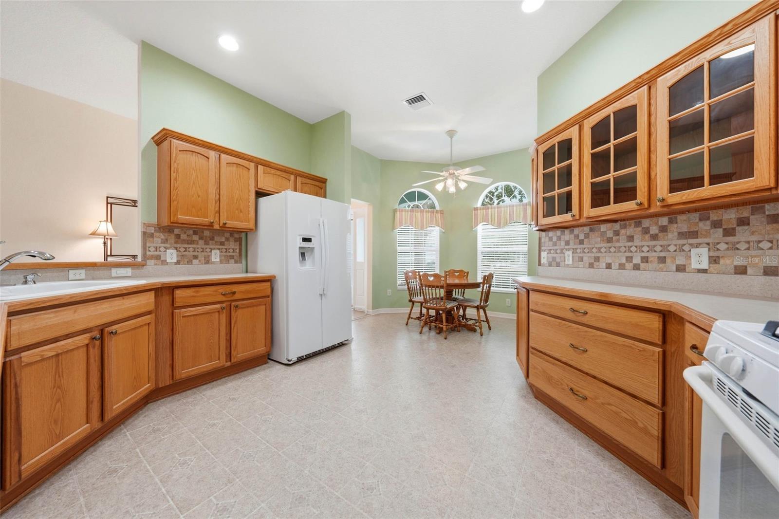 1627 KENSINGTON PL, THE VILLAGES, FL, 32162