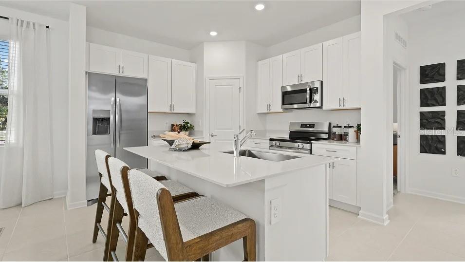 828 AUBEY LN, DEBARY, FL, 32713