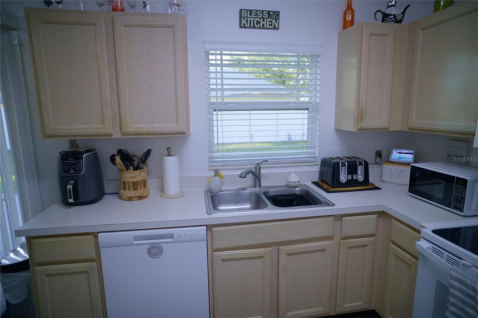 408 RAYMOND ST, MINNEOLA, FL, 34715