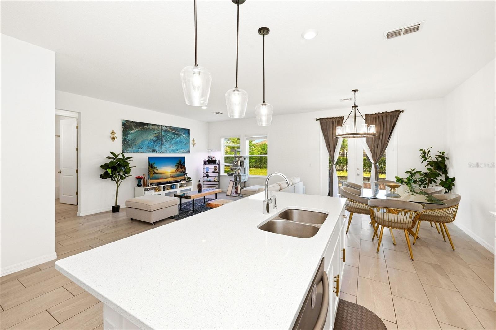 2162 DERWENT DR, DAVENPORT, FL, 33896