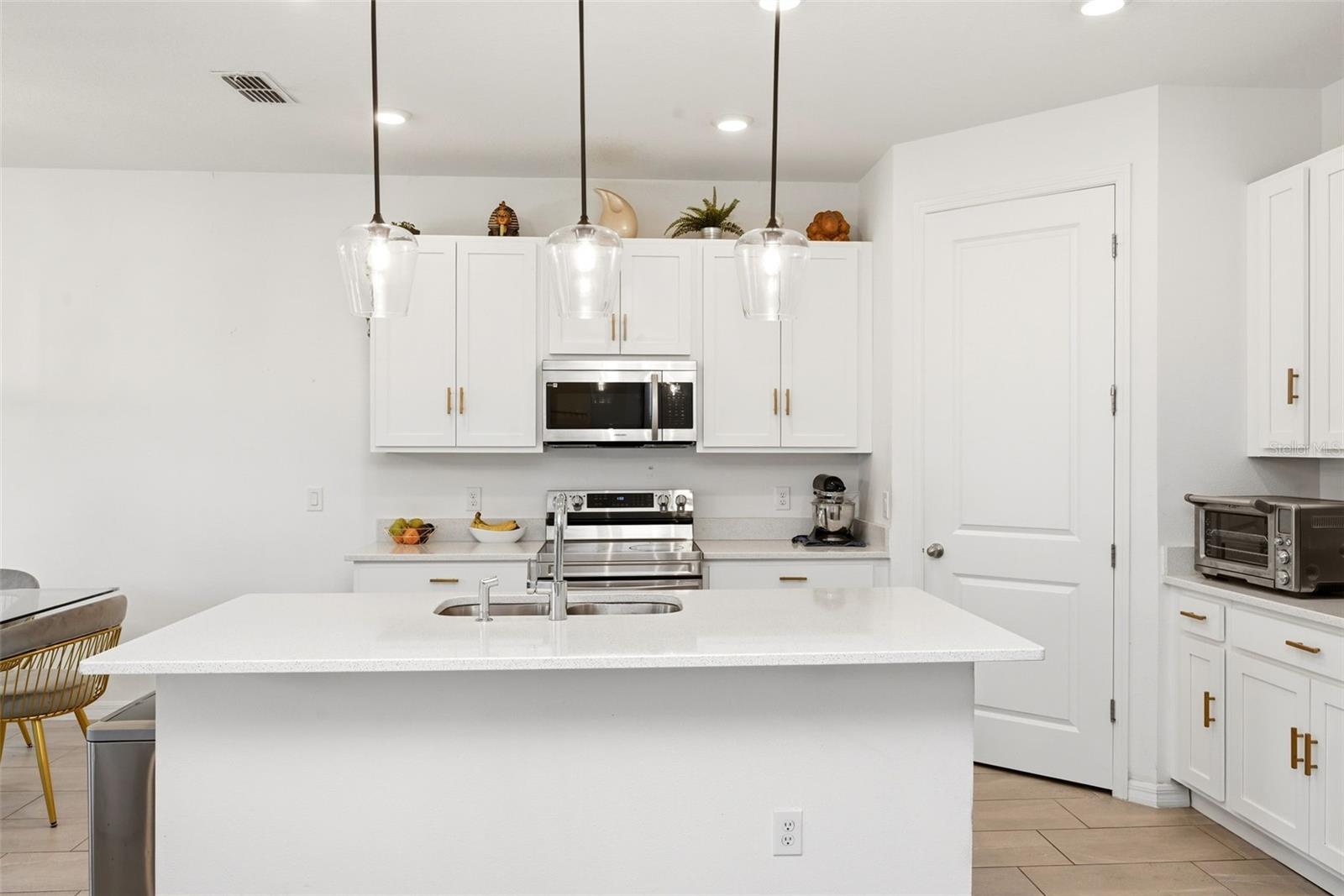 2162 DERWENT DR, DAVENPORT, FL, 33896