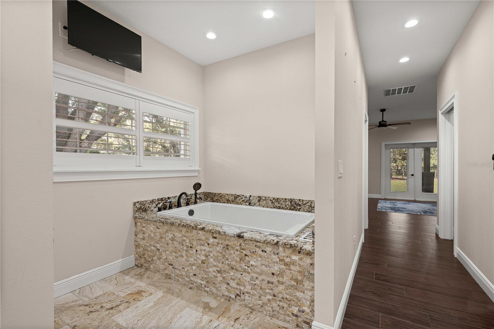 5927 NE 62ND COURT RD, SILVER SPRINGS, FL, 34488