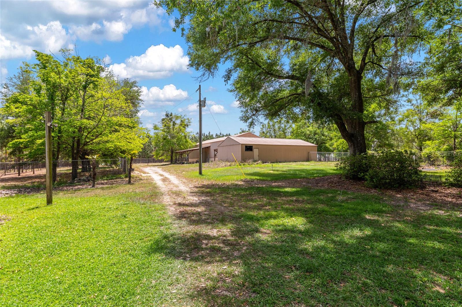 272 NE COUNTY ROAD 337, TRENTON, FL, 32693