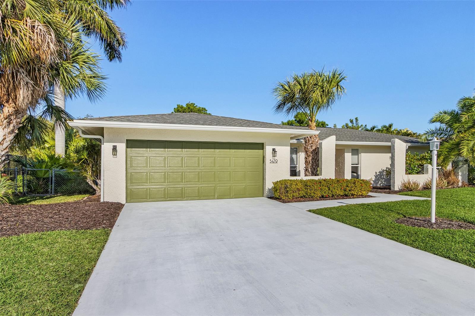 5479 CHABLIS LN, FORT MYERS, FL, 33919