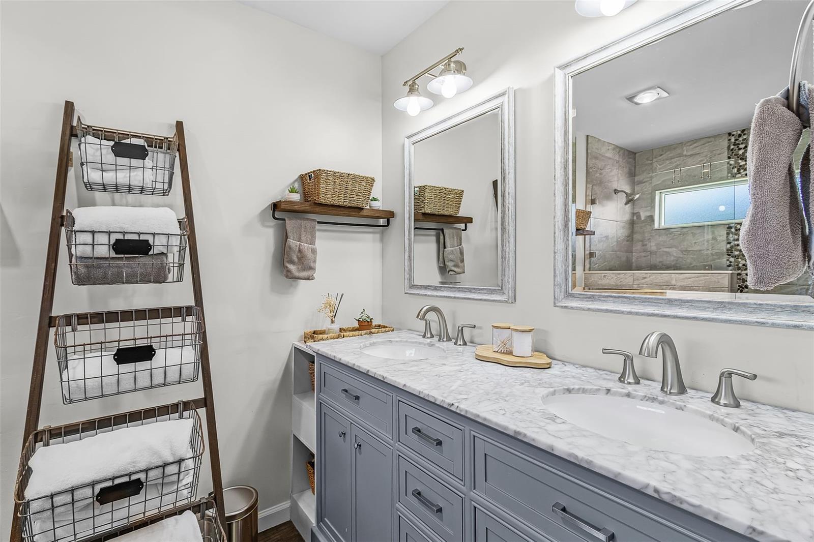 5479 CHABLIS LN, FORT MYERS, FL, 33919