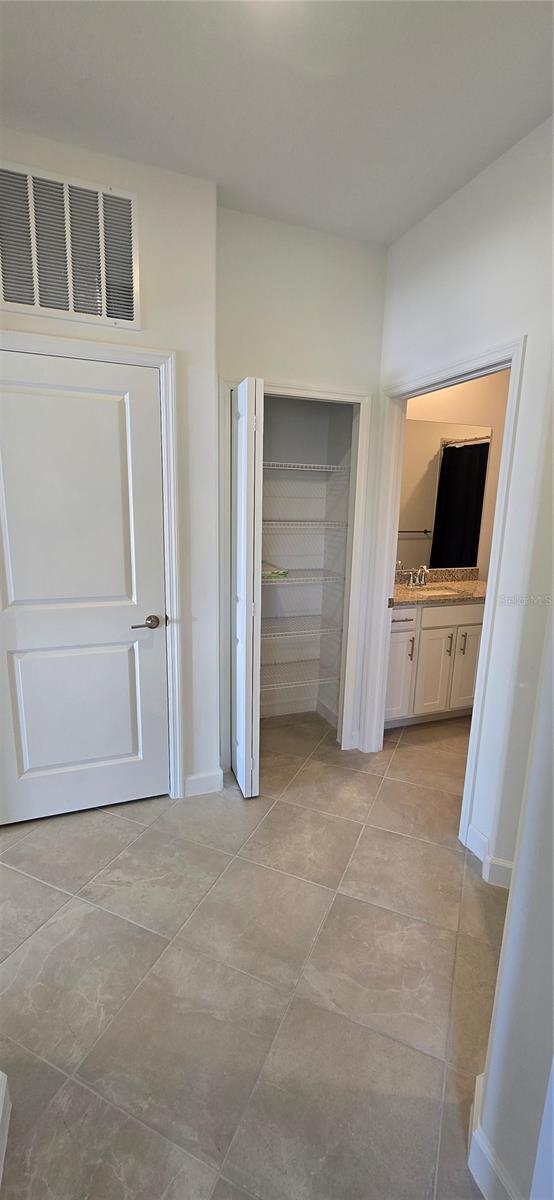 5307 CRYSTAL HARBOR COVE, BRADENTON, FL, 34211