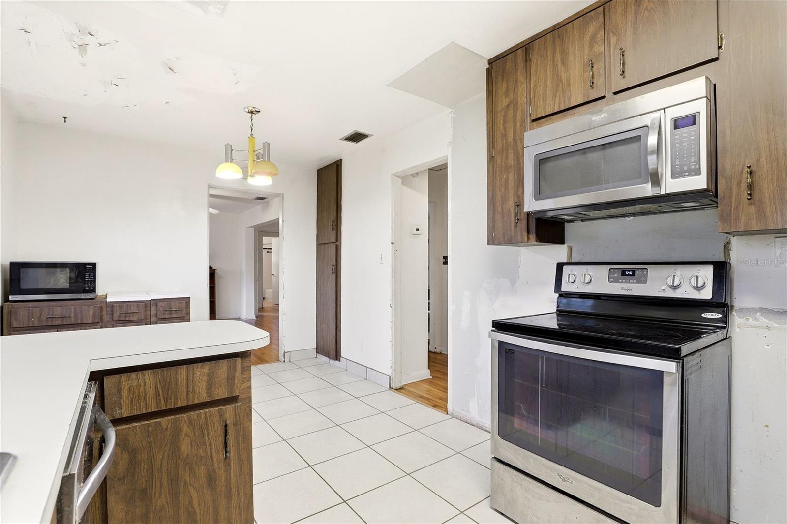 1421 FAIRVIEW ST, ORLANDO, FL, 32804