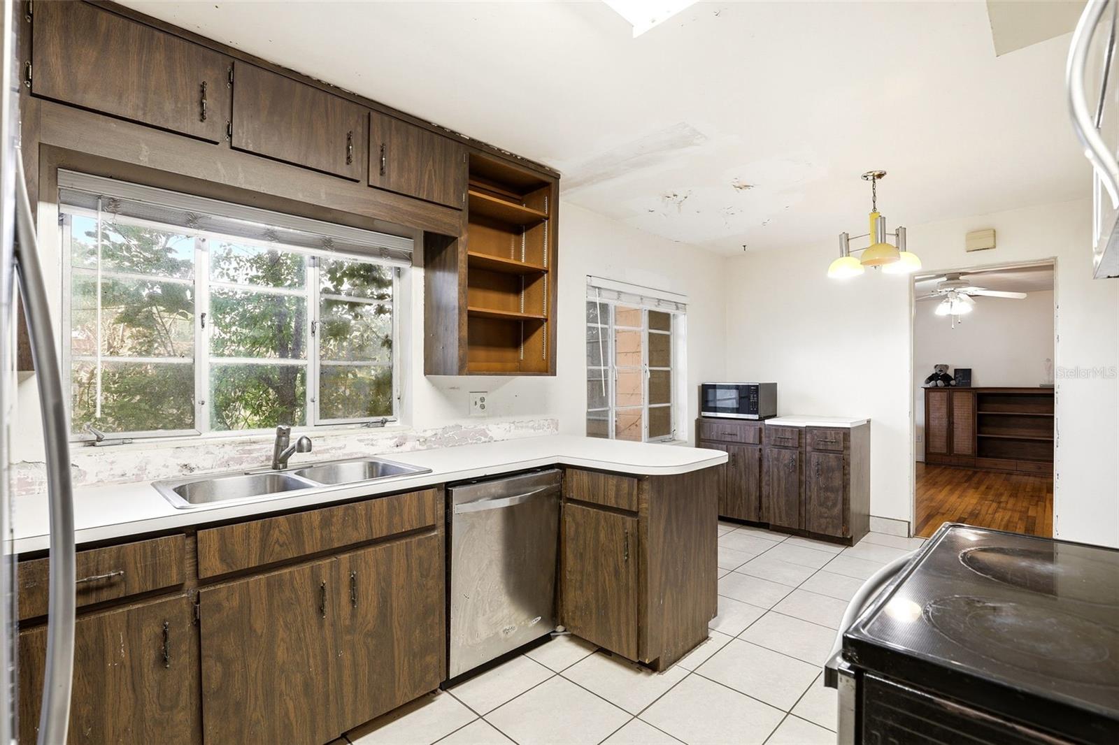 1421 FAIRVIEW ST, ORLANDO, FL, 32804