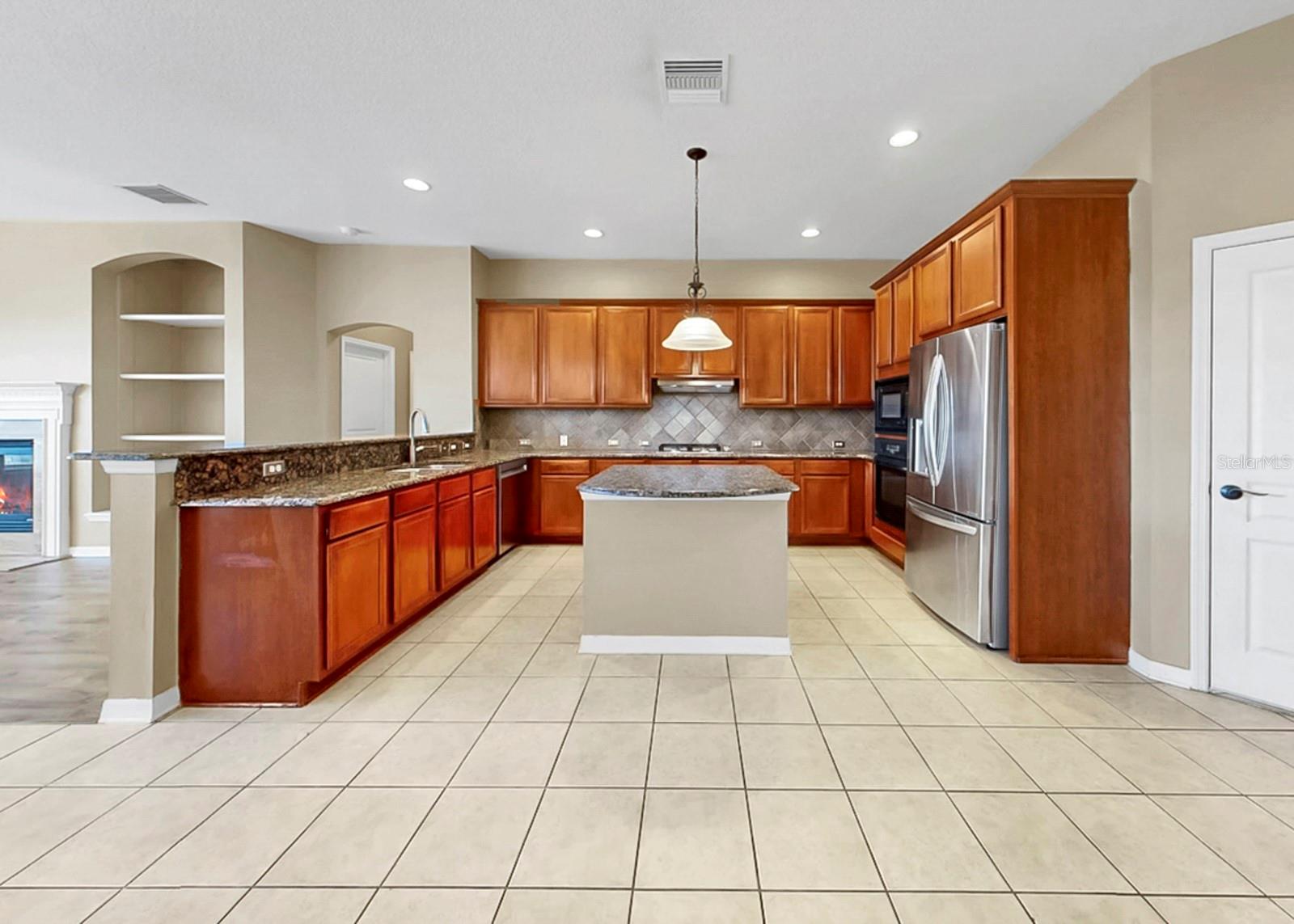 5704 SEA TROUT PL, APOLLO BEACH, FL, 33572