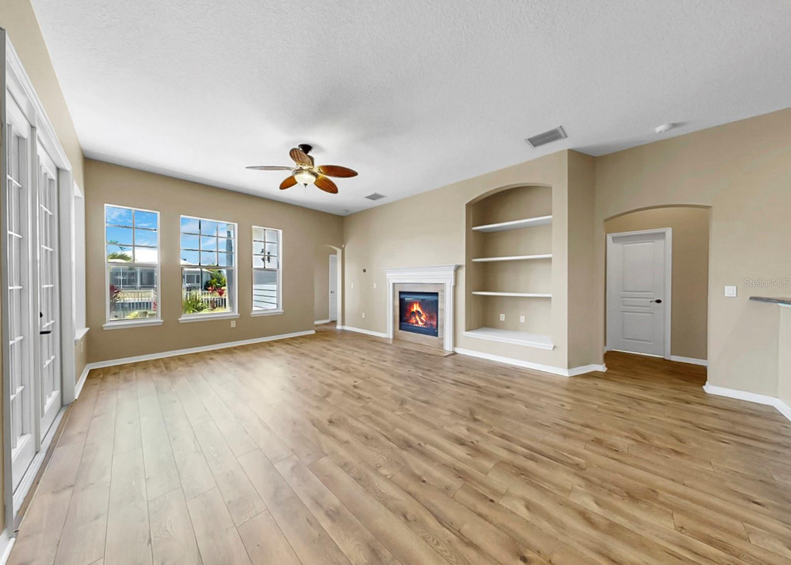 5704 SEA TROUT PL, APOLLO BEACH, FL, 33572