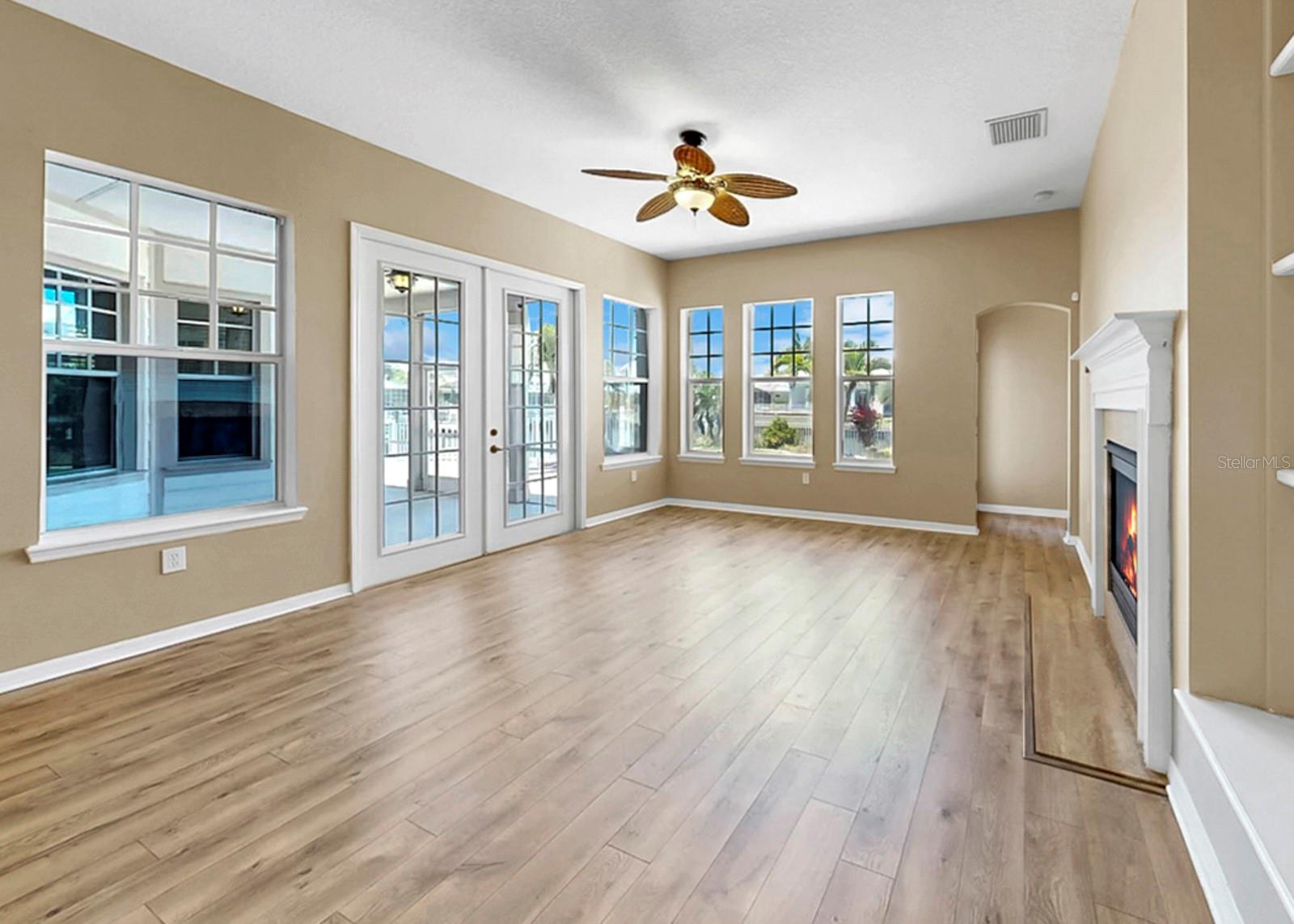 5704 SEA TROUT PL, APOLLO BEACH, FL, 33572