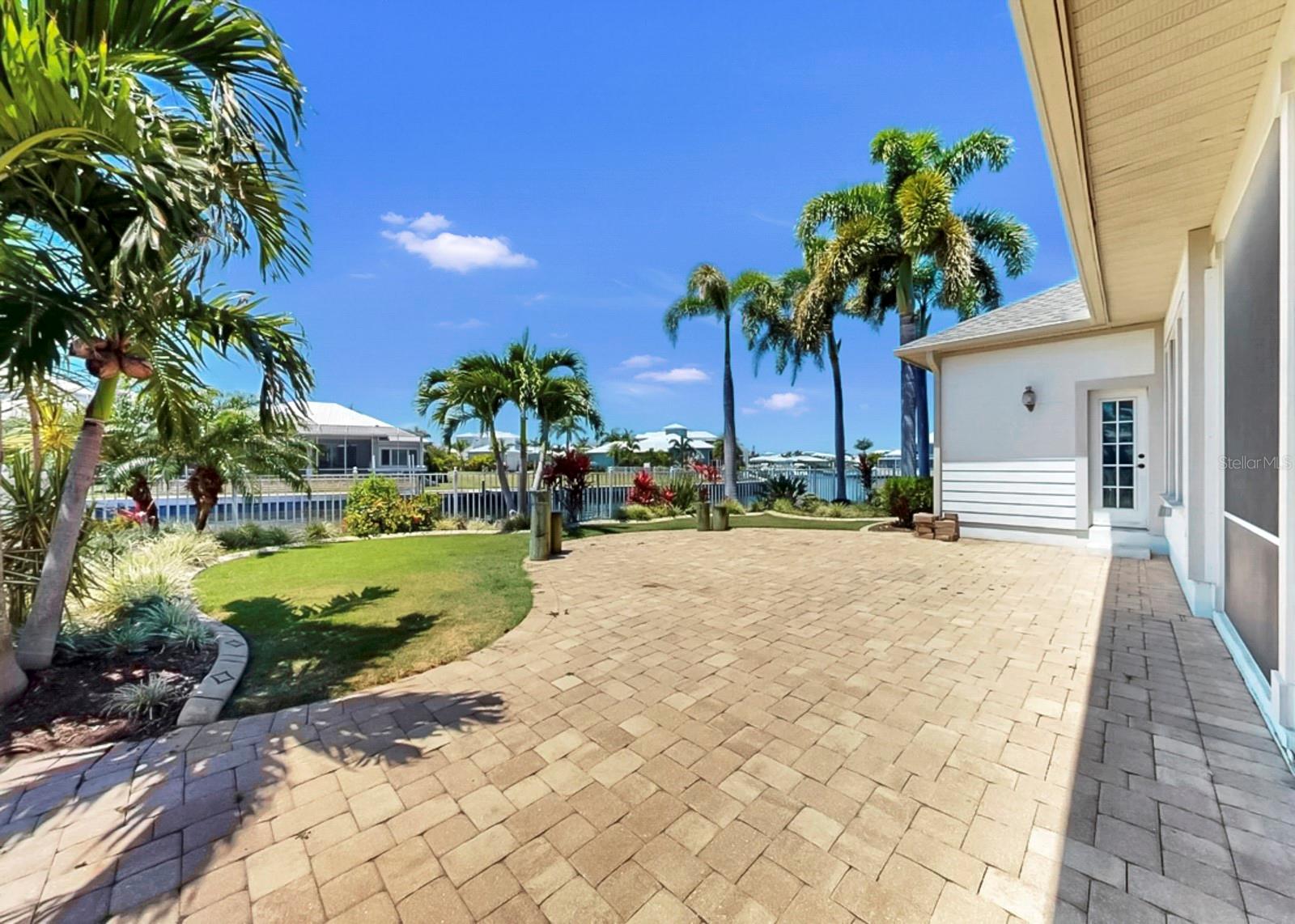 5704 SEA TROUT PL, APOLLO BEACH, FL, 33572