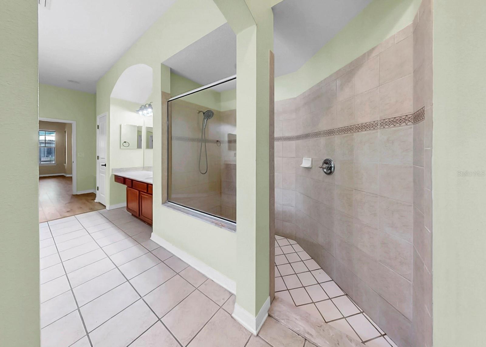 5704 SEA TROUT PL, APOLLO BEACH, FL, 33572