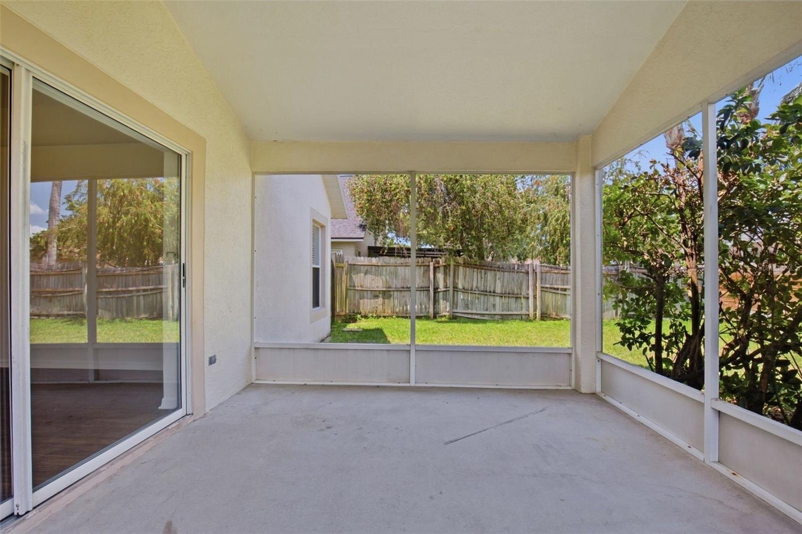 1353 CRIMSON CLOVER LN, WESLEY CHAPEL, FL, 33543