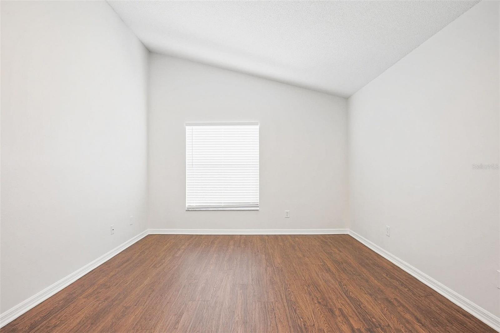 1353 CRIMSON CLOVER LN, WESLEY CHAPEL, FL, 33543