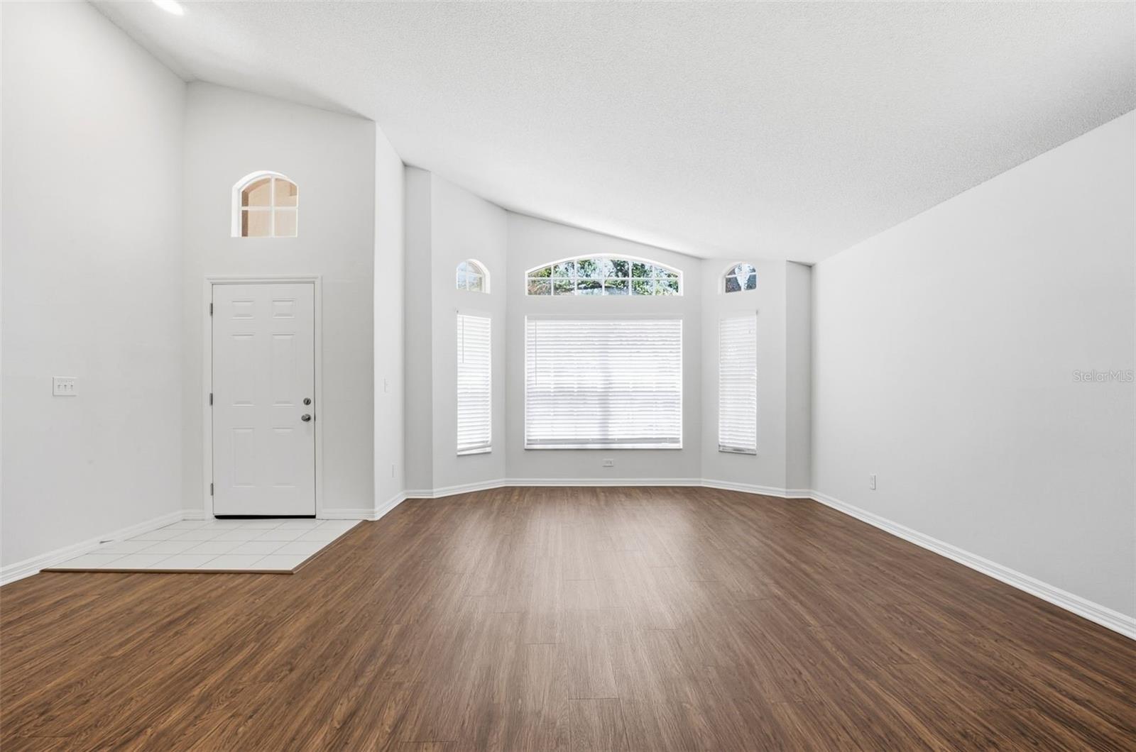 1353 CRIMSON CLOVER LN, WESLEY CHAPEL, FL, 33543