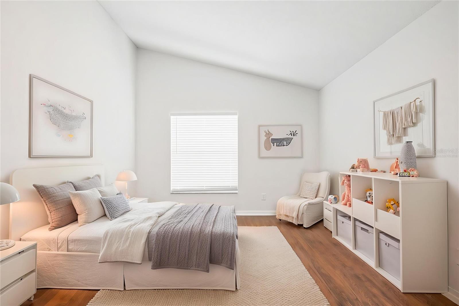 1353 CRIMSON CLOVER LN, WESLEY CHAPEL, FL, 33543