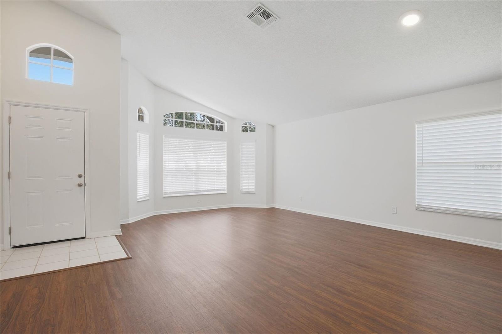 1353 CRIMSON CLOVER LN, WESLEY CHAPEL, FL, 33543