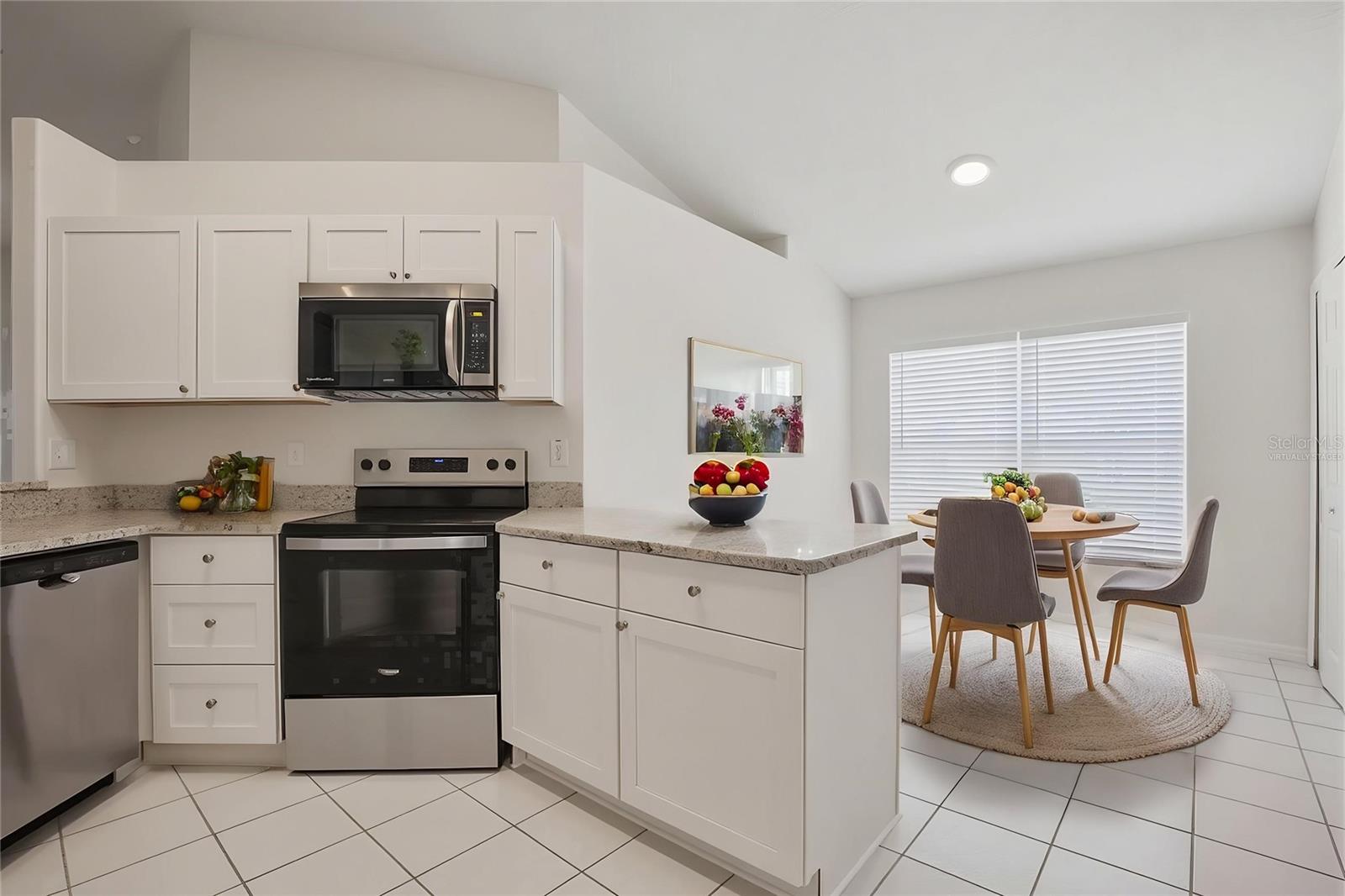 1353 CRIMSON CLOVER LN, WESLEY CHAPEL, FL, 33543