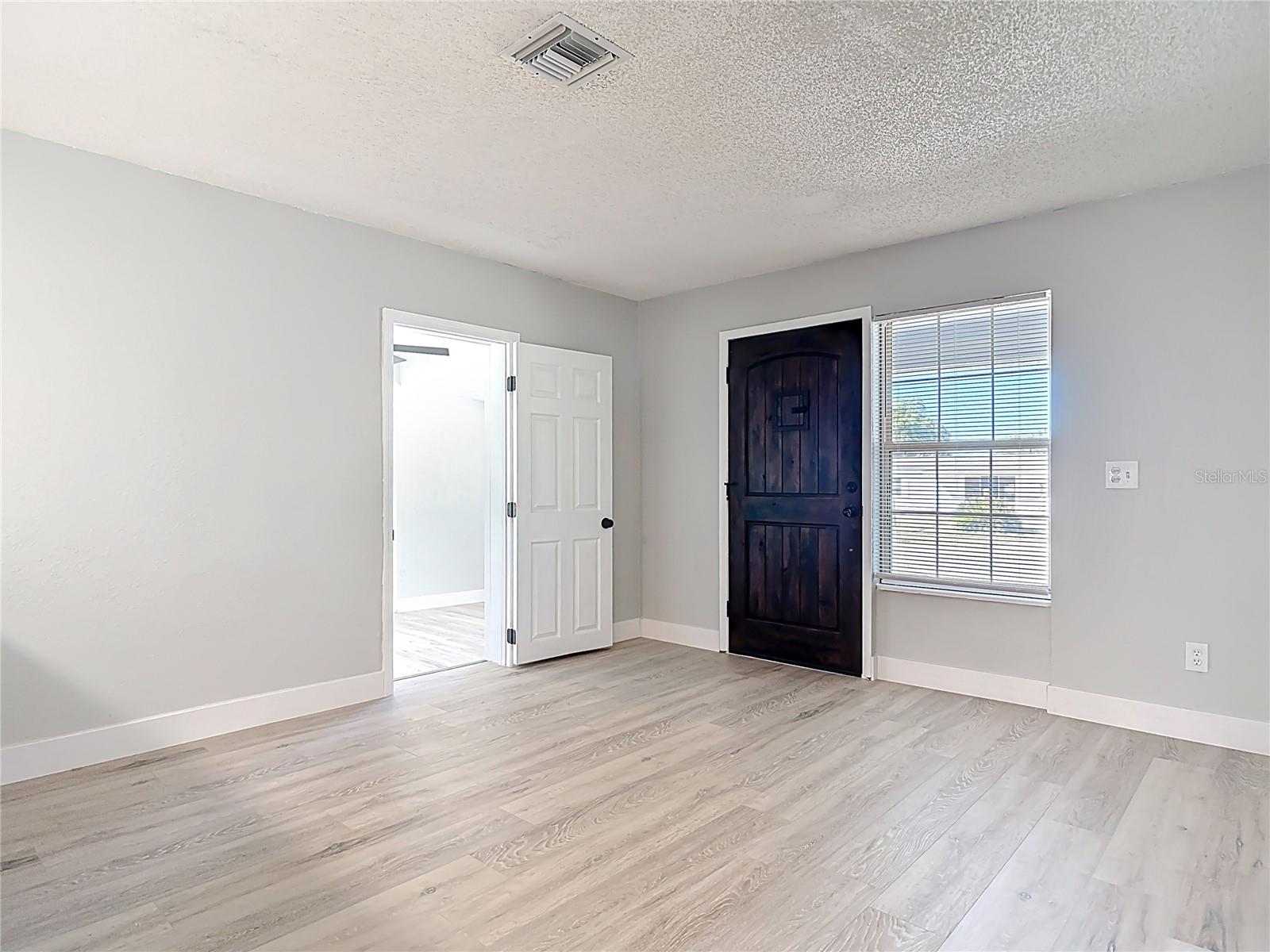 1085 WHITEWOOD DR, DELTONA, FL, 32725